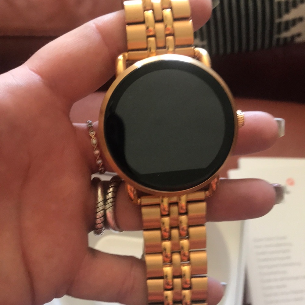 Fossil smart watch worn twice